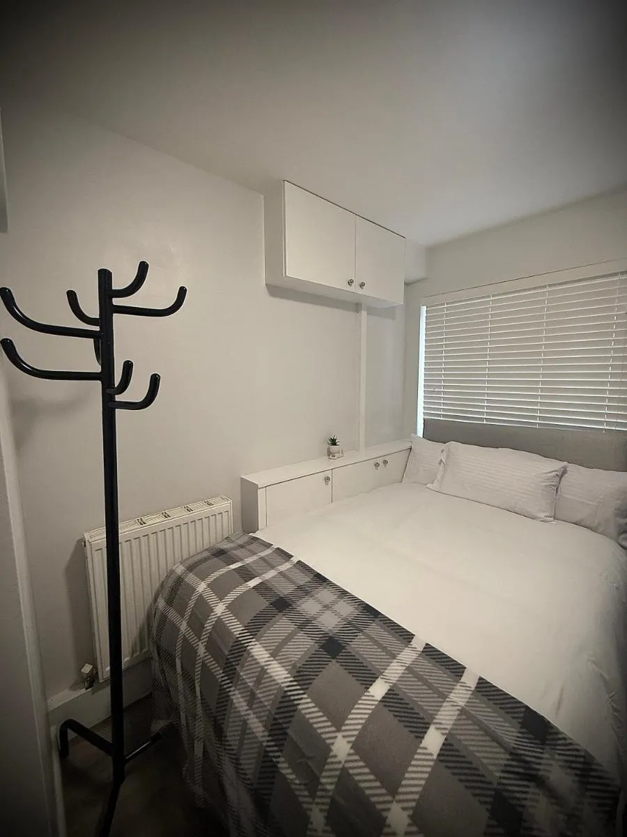 Image 2 of Modern Studio with Free Parking Near City Airport and ExCeL