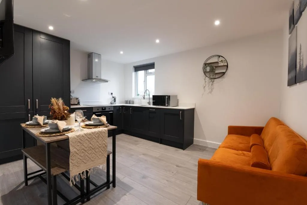 Image 1 of Modern, Stylish, cosy, Finchley London 3 Bed 2 bath Apartment with Free Parking