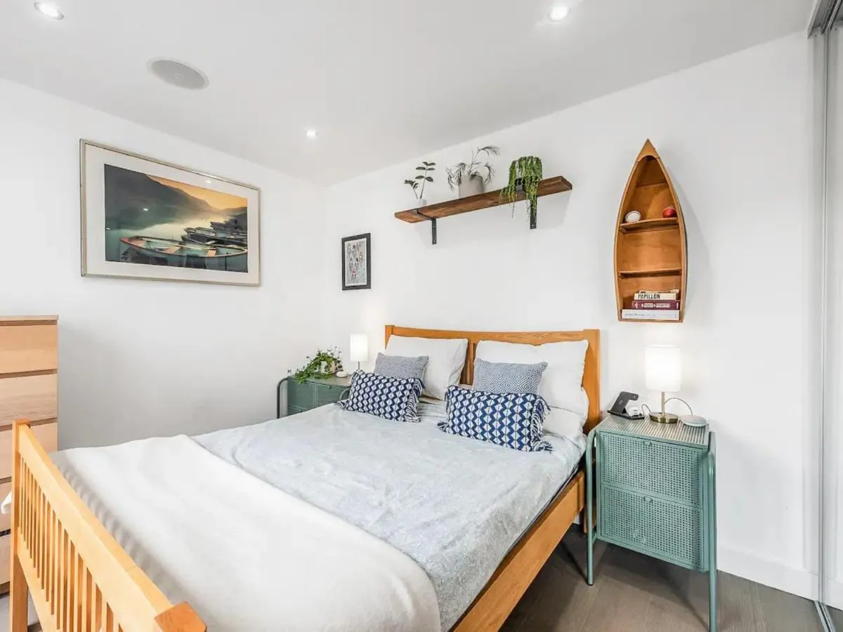 Image 5 of Modern Terrace Apartment in Putney – Pass the Keys