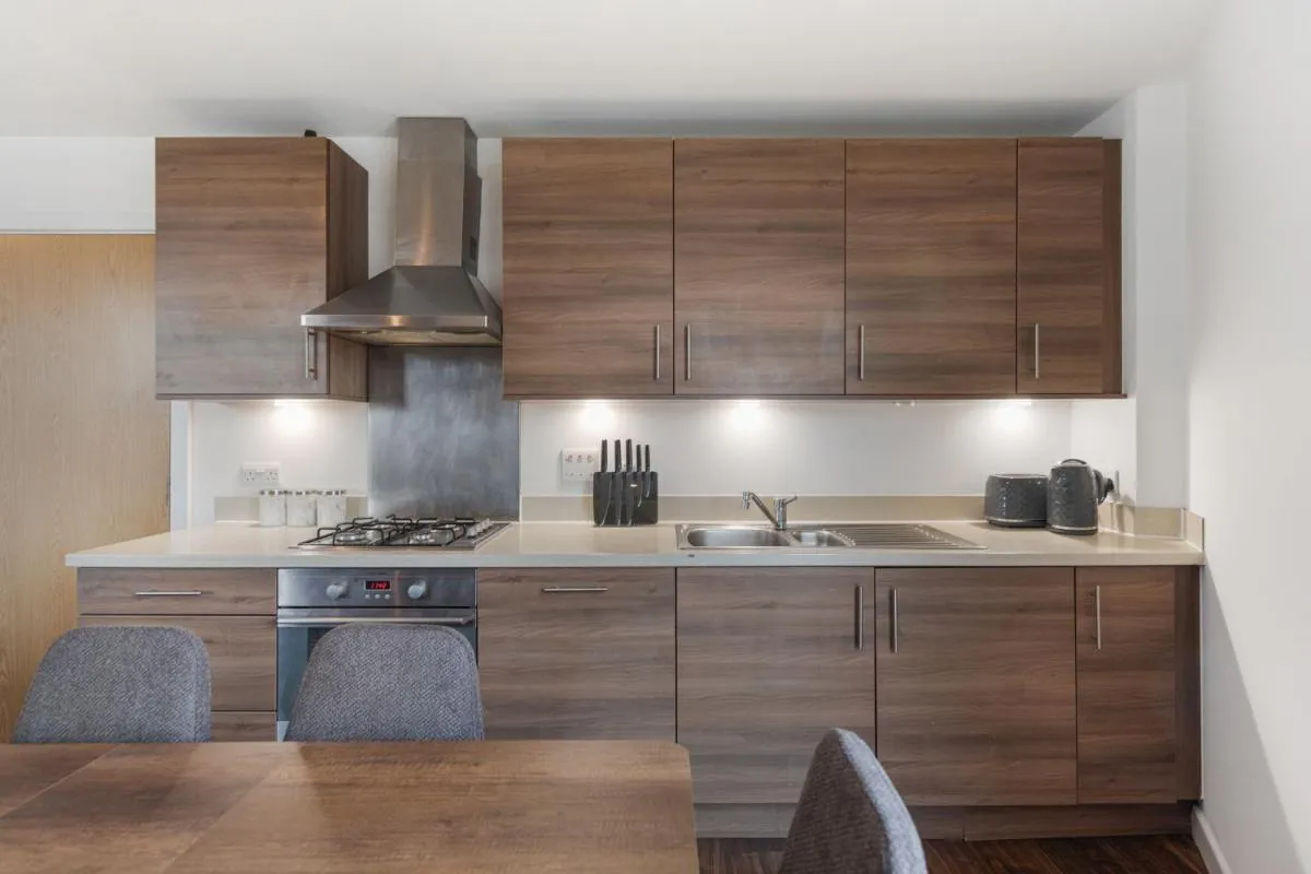 Image 5 of Modern & spacious 3 bed with free parking & lift in Shoreditch, next to station