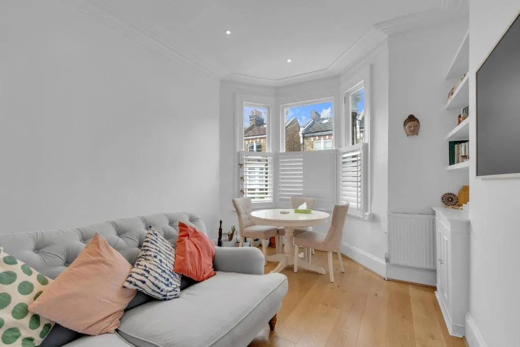 Image 1 of Modern and Cosy 2 bedroom Flat in Notting Hill