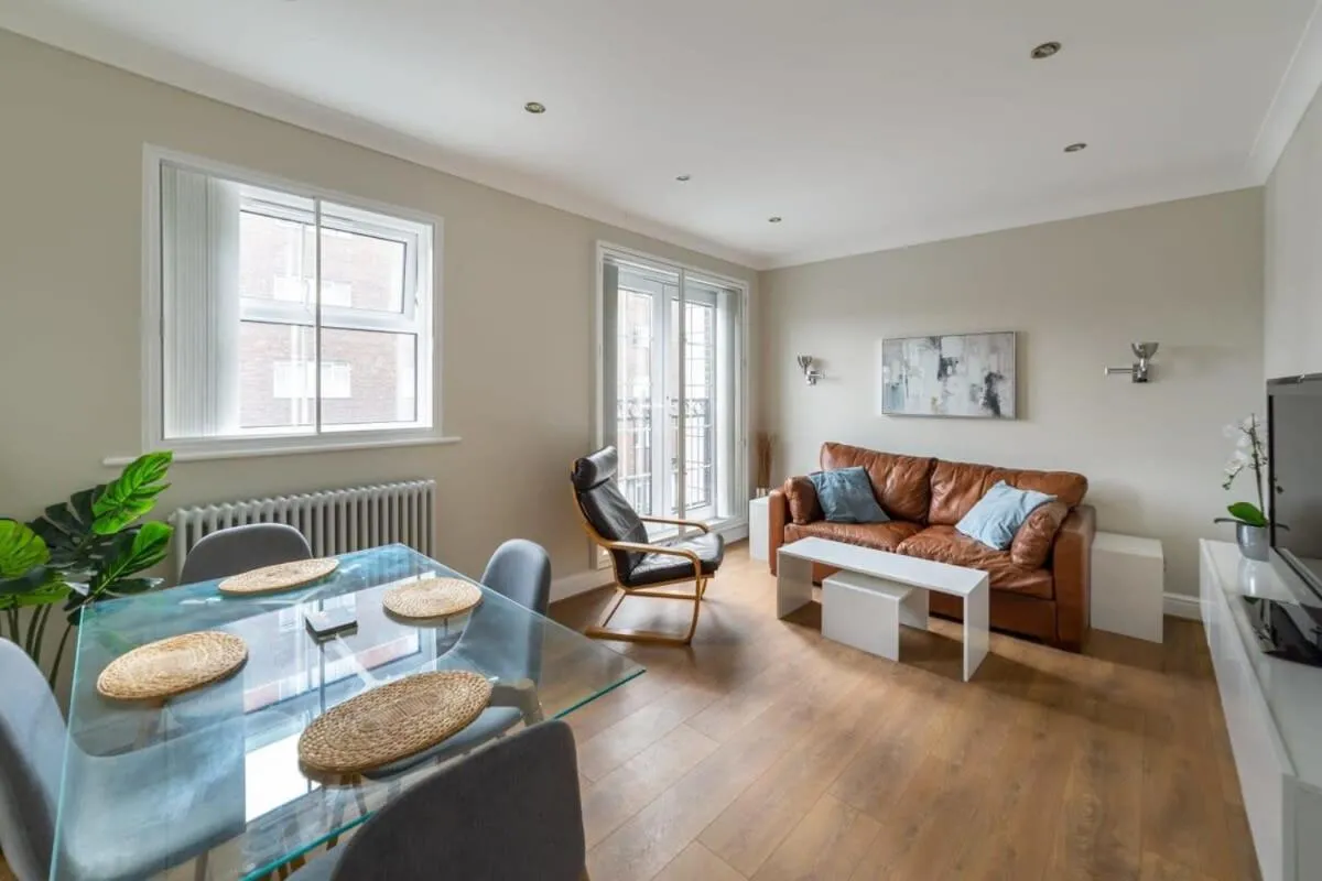 Image 5 of Modern and Stylish 1 Bed Apartment, Tower Bridge
