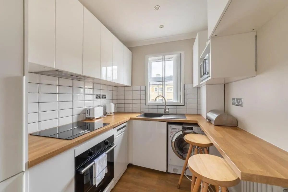 Image 4 of Modern and Stylish 1 Bed Apartment, Tower Bridge