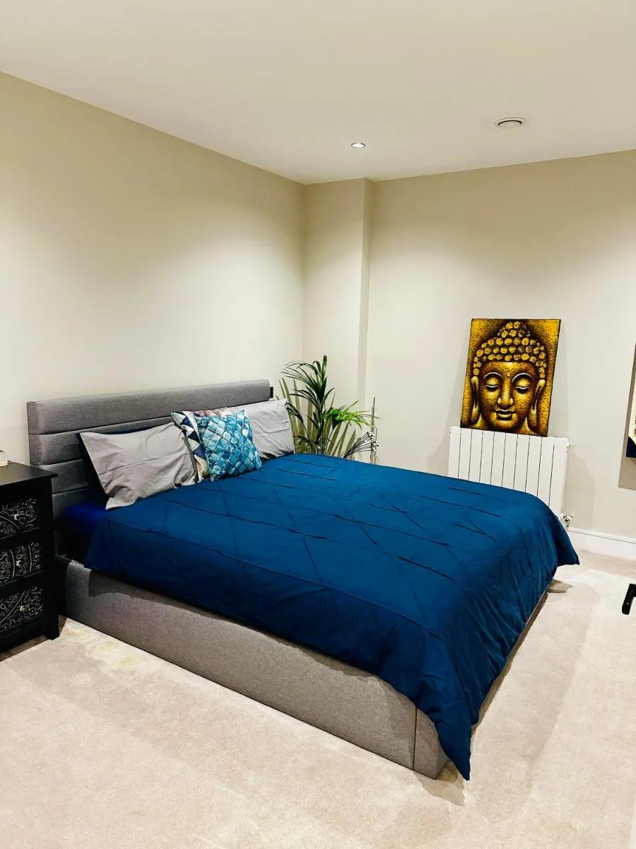 Image 4 of Modern, bright and spacious 1BR