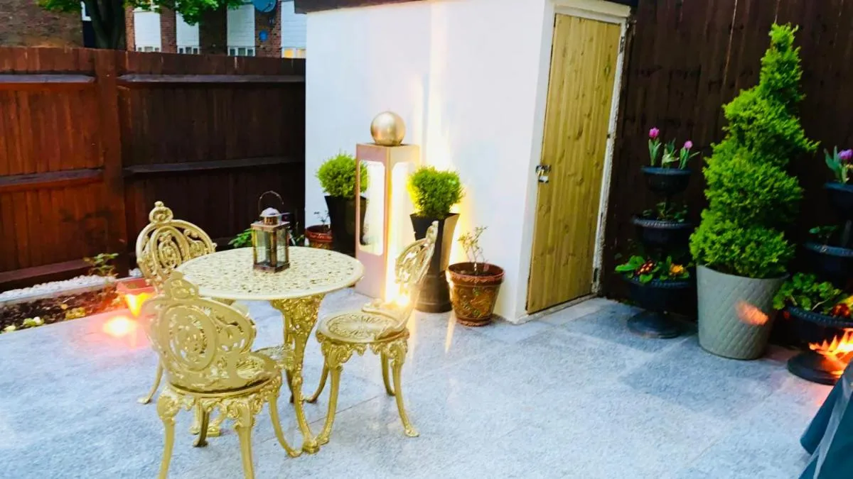 Image 3 of Modern cosy room with private bathroom