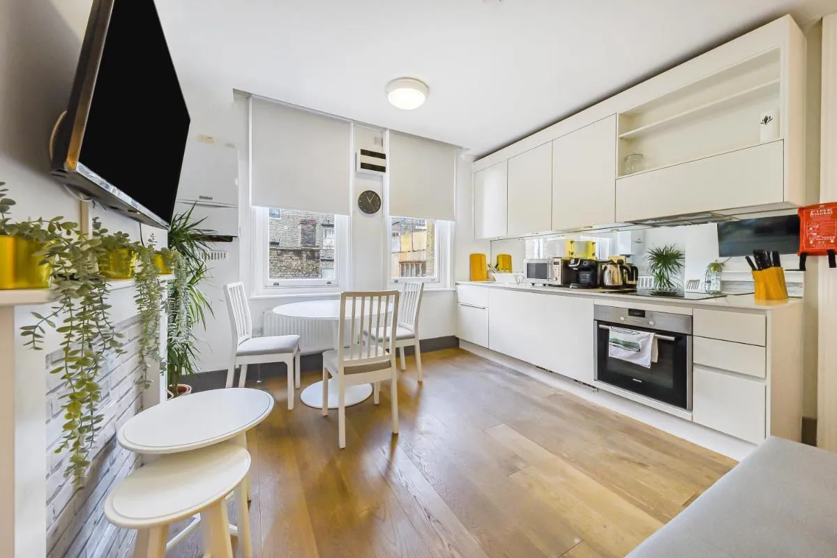 Image 4 of Modern one bedroom in Fitzrovia, Central London