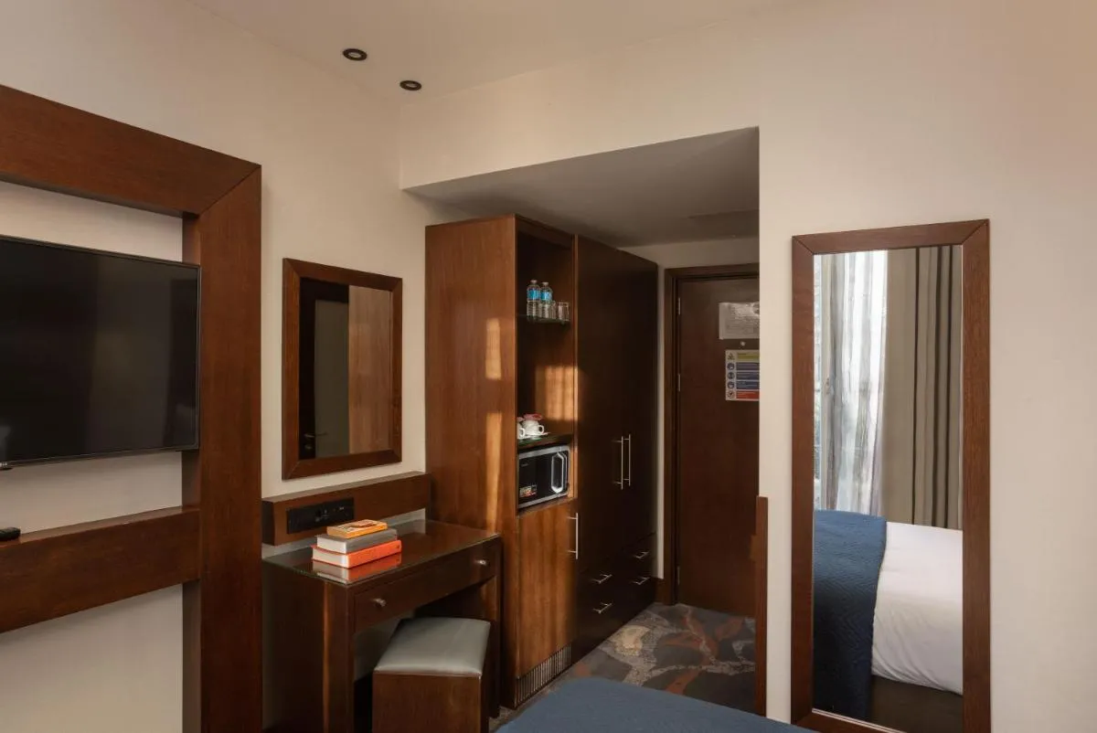 Image 5 of Montcalm Chilworth Townhouse, Paddington