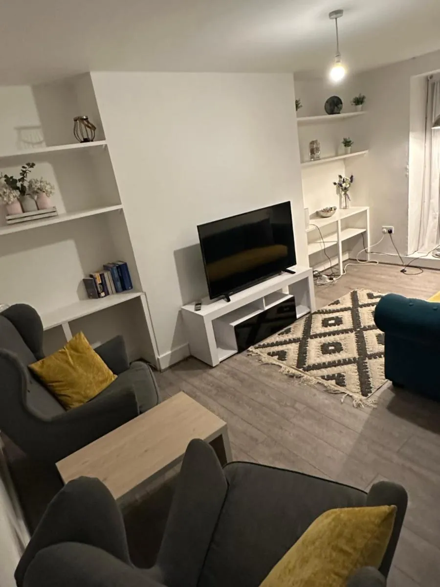 Image 5 of Mornington Crescent Suites