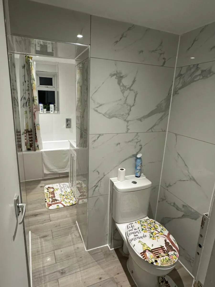 Image 3 of Mornington Crescent Suites