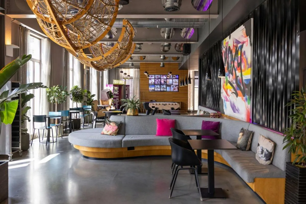 Image 5 of Moxy London Excel