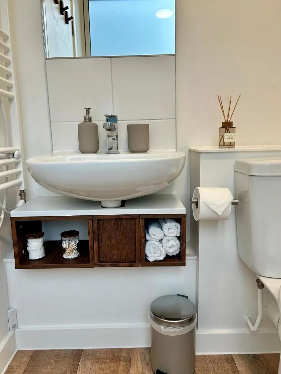 Image 4 of My Apartment Brixton – Modern Double Room with En-suite
