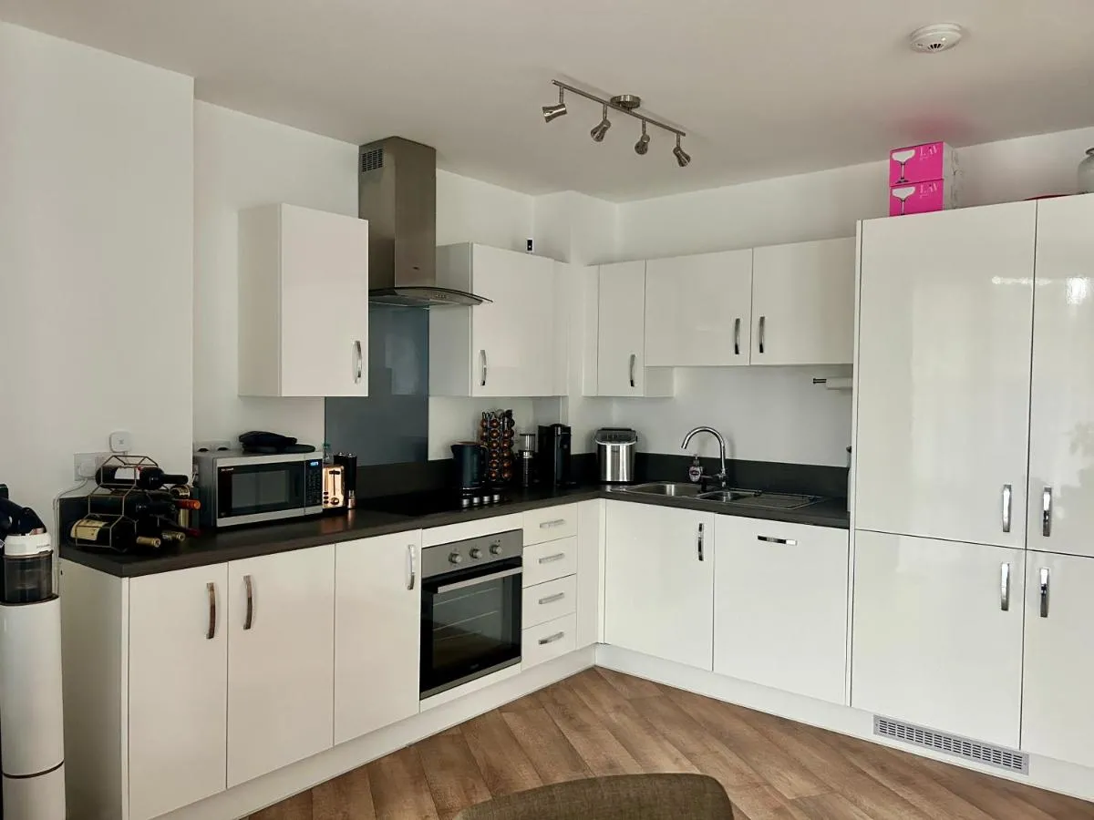 Image 3 of My Apartment Brixton – Modern Double Room with En-suite
