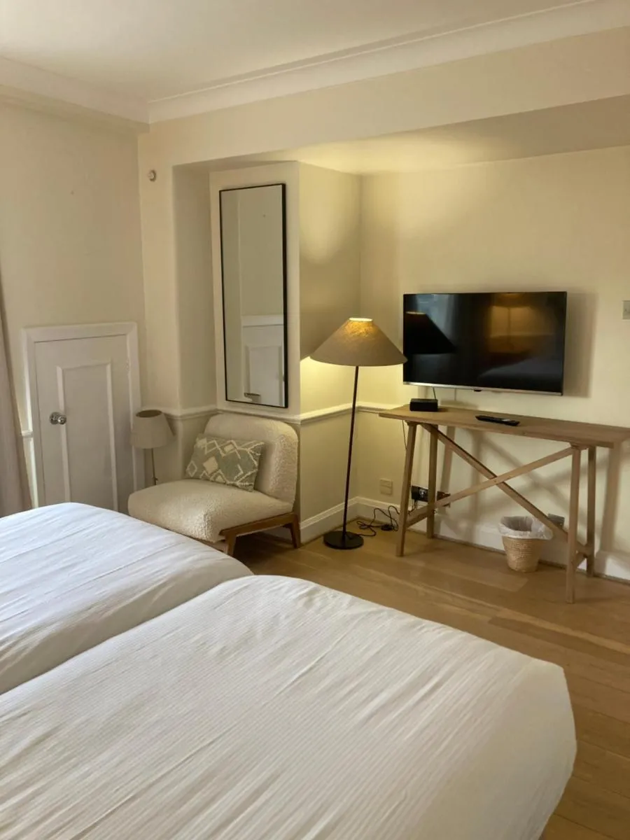 Image 5 of NELL GWYNN HOUSE – Large Elegant One Bedroom Apartment