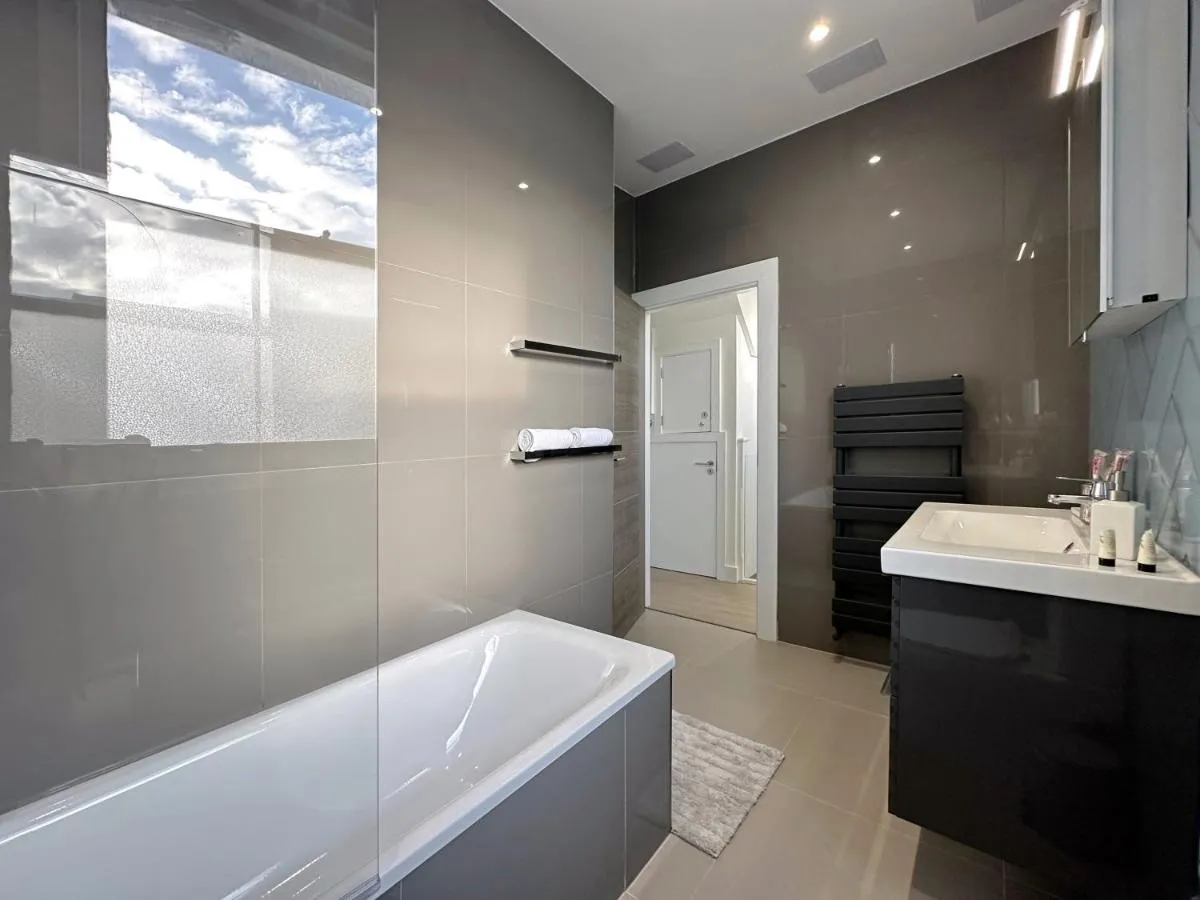 Image 3 of Nancy’s Place in Notting Hill – 2 Double Beds, Ideal for families