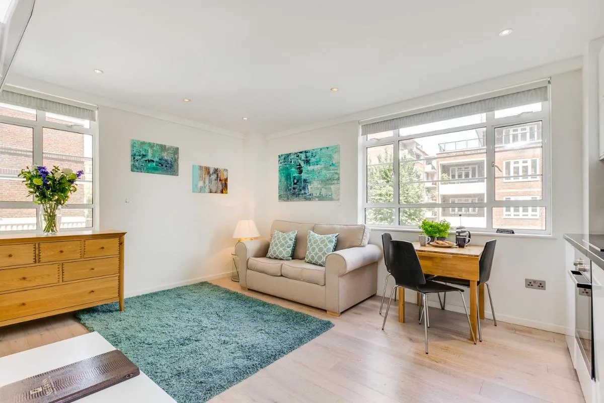 Image 4 of Nell Gwynn Chelsea Accommodation