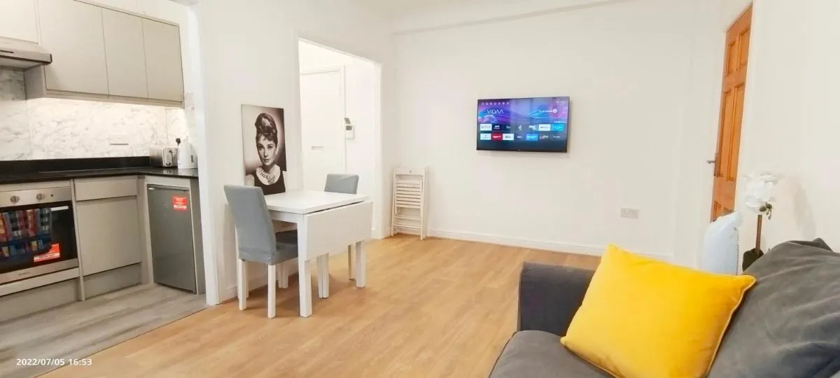 Image 3 of Neptune Flat 9 at Marble Arch