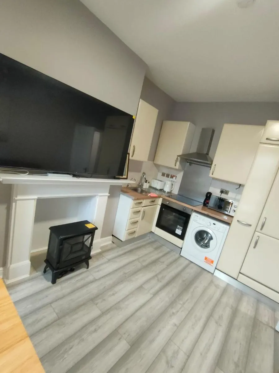Image 4 of New 1 Bedroom Flat, 5 Minutes from Chelsea Stadium