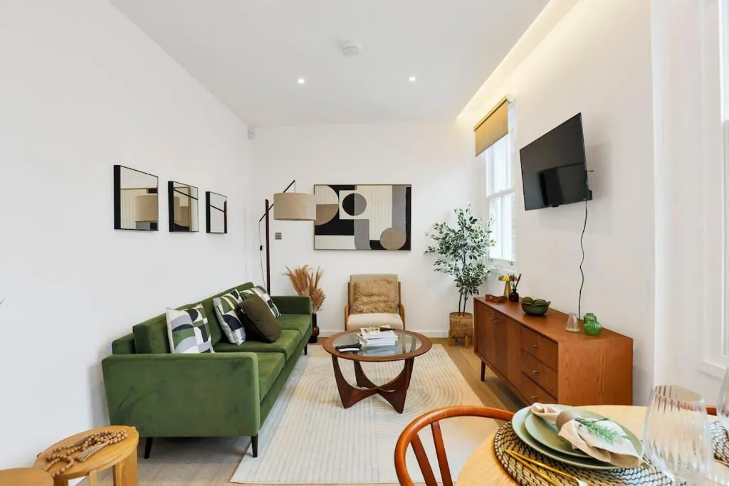 Image 1 of New Apartment in Kensington -2 bedrooms 2 baths