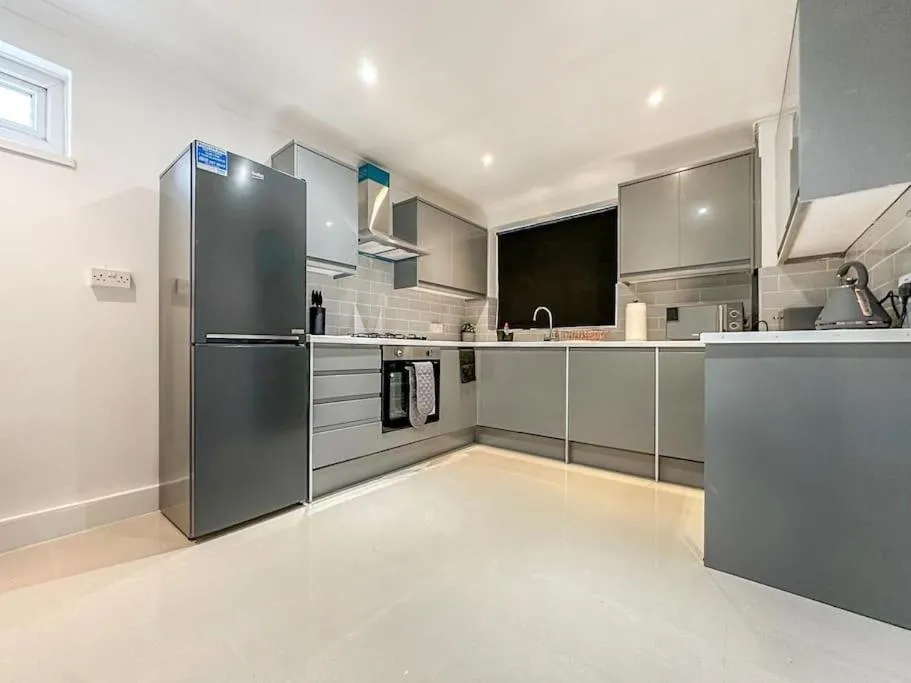 Image 4 of New Cosy Luxury 3 Bedroom House in Battersea London