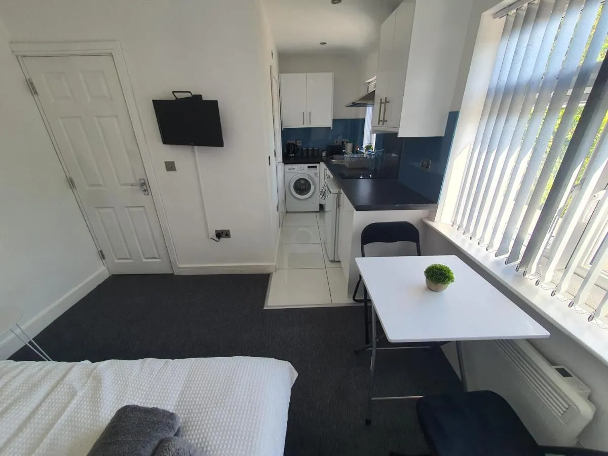 Image 3 of New Self Contained Flat,in Hayes, Free Parking