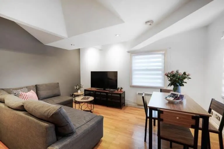 Image 5 of New Soho Loft – Apt 3 by Indigo Flats