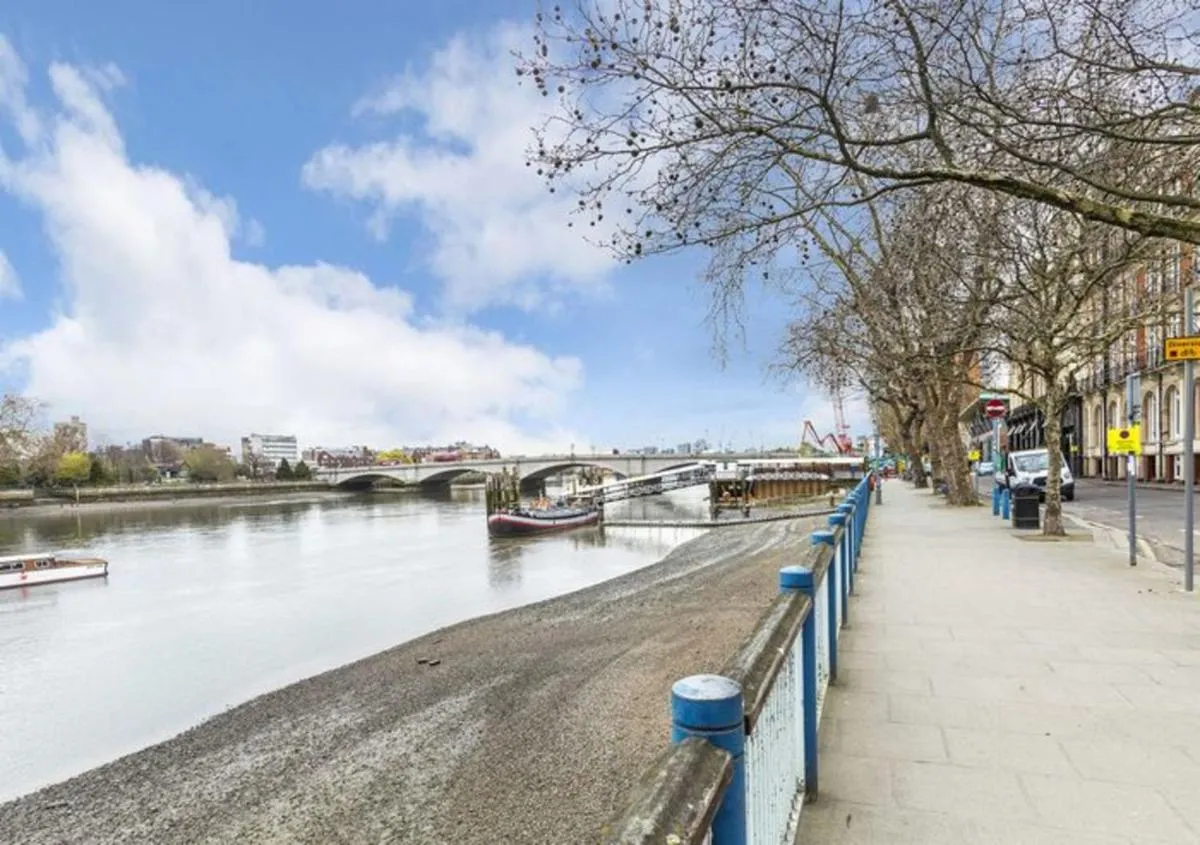 Image 3 of New! Spacious & Quiet 3 Bedroom House – Putney