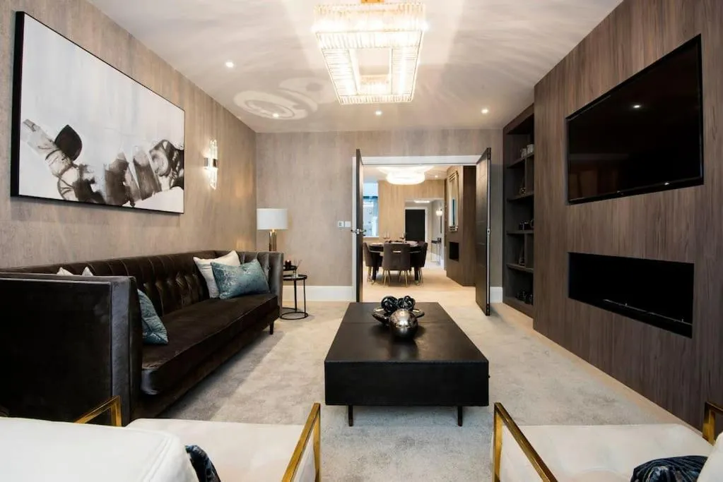 Image 5 of New, luxury 3 bed duplex in Covent Garden