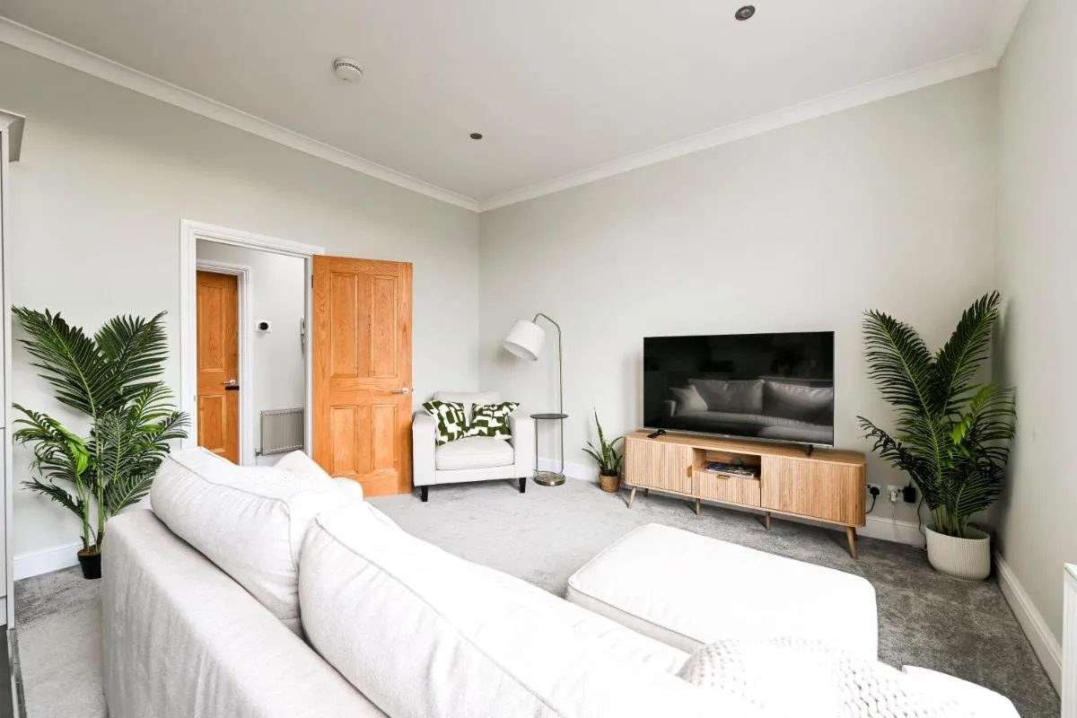 Image 5 of Newly Furnished 1 Bed Flat in Wimbledon Village