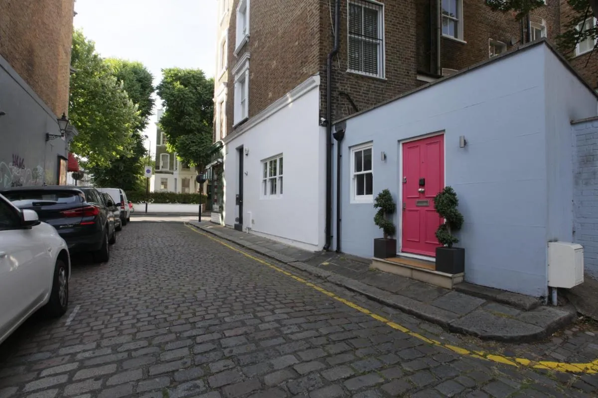 Image 3 of Newly Refurbished 1 Bedroom in Vibrant Notting Hill