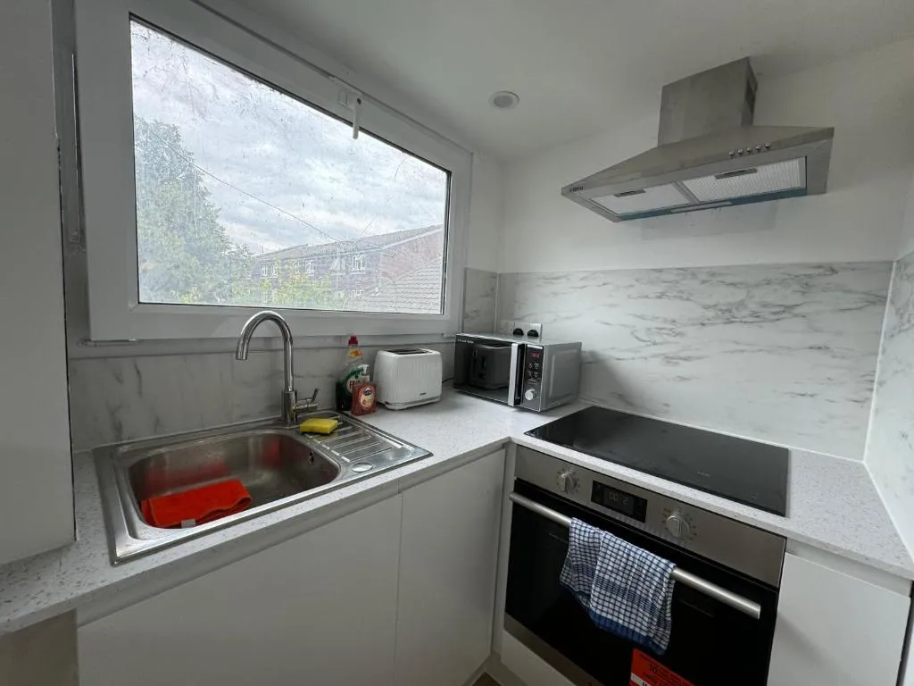 Image 1 of Newly Refurbished 2BD Flat Close to ExCel London