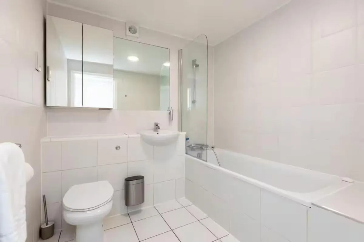 Image 4 of Newly Renovated 1BD Flat – Camden