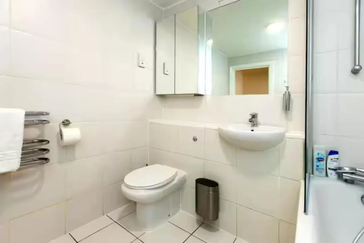Image 5 of Newly Renovated 1BD Flat – Camden