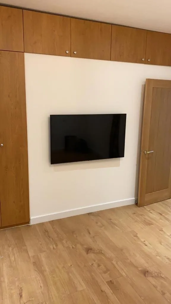 Image 3 of Newly refurbished flat in camberwell, london