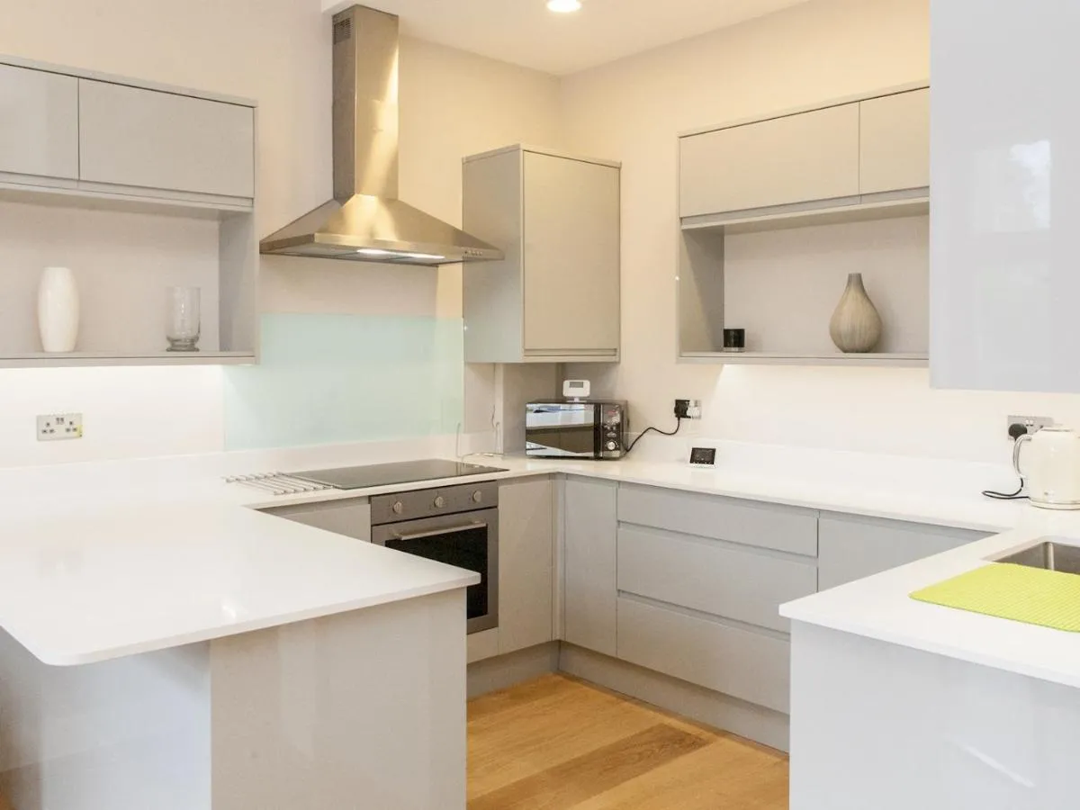 Image 4 of Newly refurbished flat w terrace – Pass the Keys