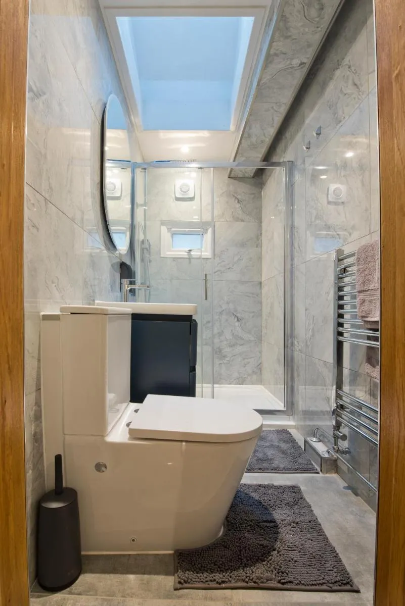 Image 4 of Newly refurbished house