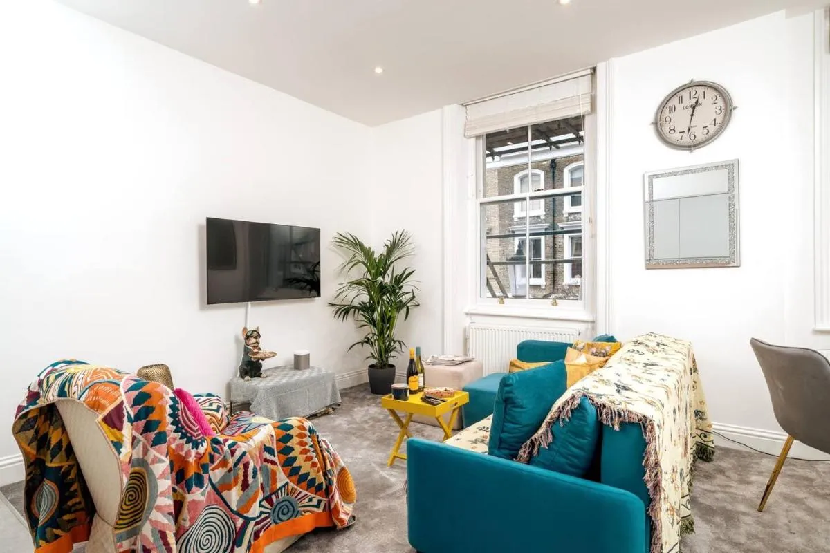 Image 5 of Niru Experience Elegant Apartment in Kensington