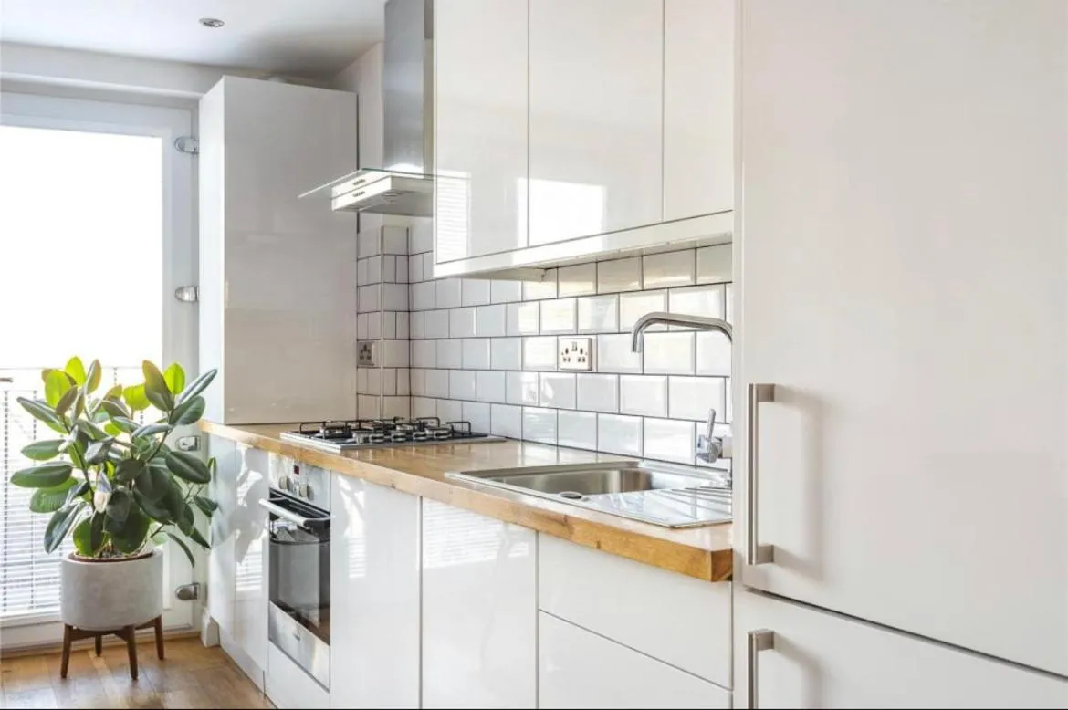 Image 4 of No.1 Universal House – Double Bedroom Apartment