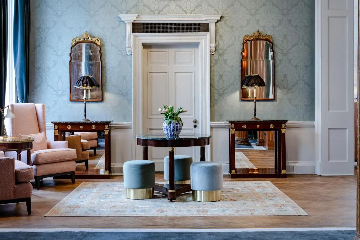Image 3 of No. 30 Knightsbridge