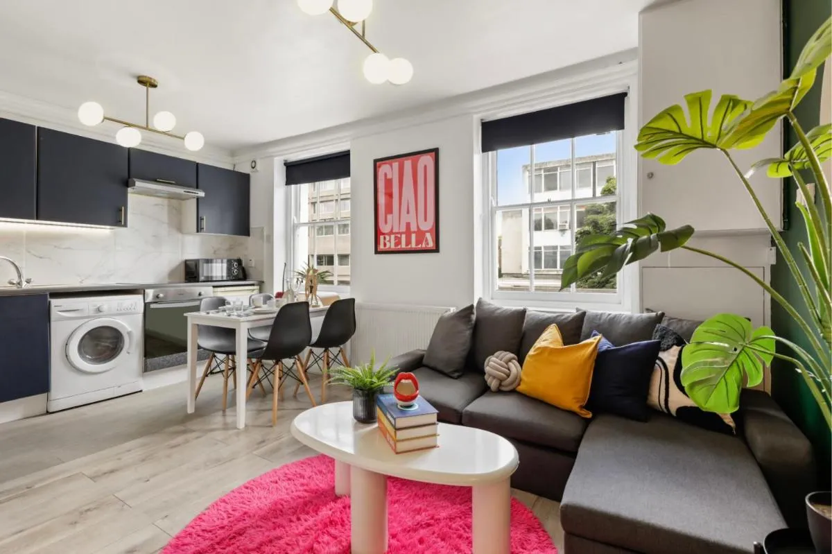Image 4 of Notting Hill 1 Bed Apartment – 1 Min from Tube