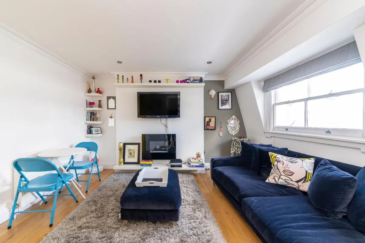 Image 5 of Notting Hill Bohemian Apartment