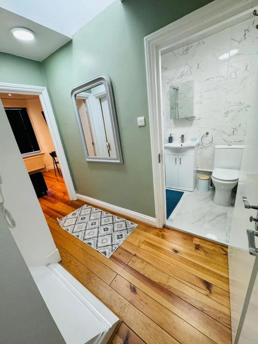 Image 4 of Notting Hill Guest Flat