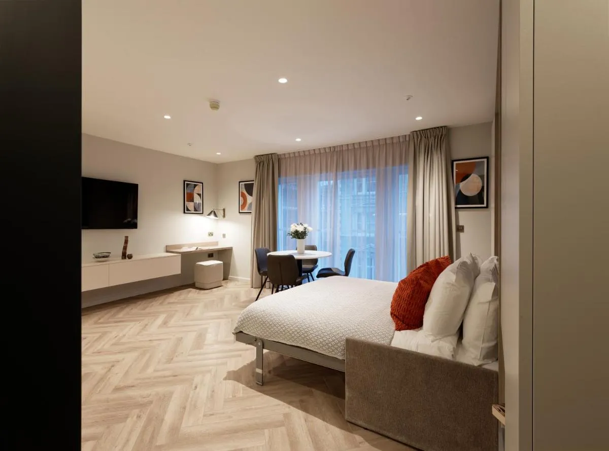Image 5 of Notting Hill Hyde Park Studios by D’Montrio