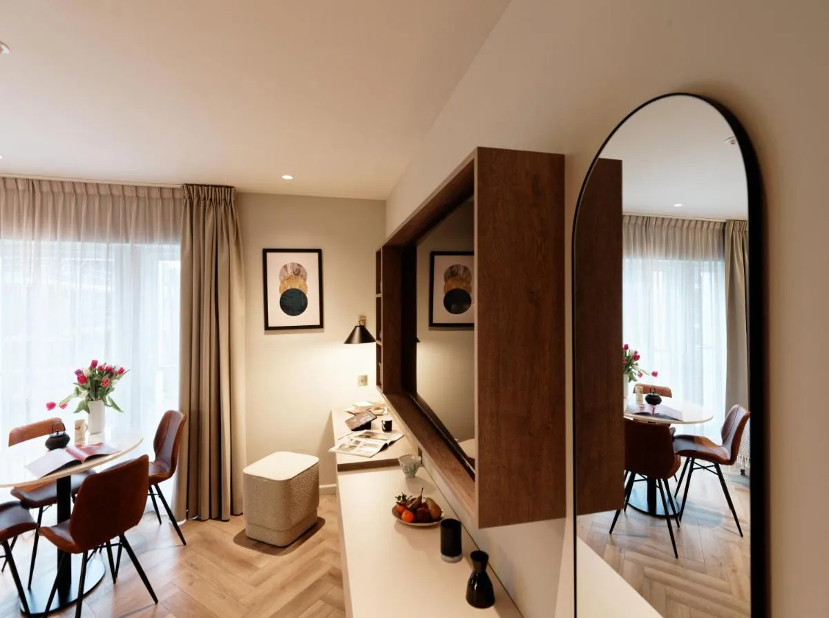 Image 3 of Notting Hill Hyde Park Studios by D’Montrio
