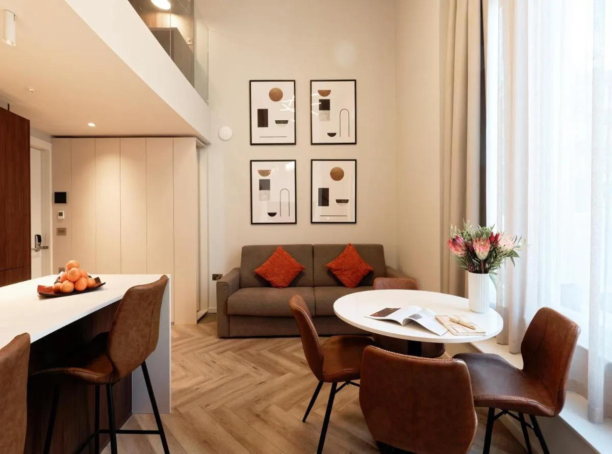 Image 4 of Notting Hill Hyde Park Studios by D’Montrio
