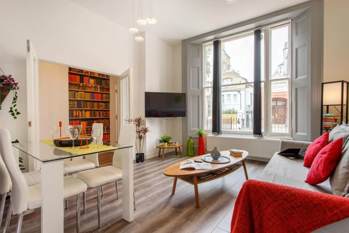 Image 5 of Notting Hill Residences
