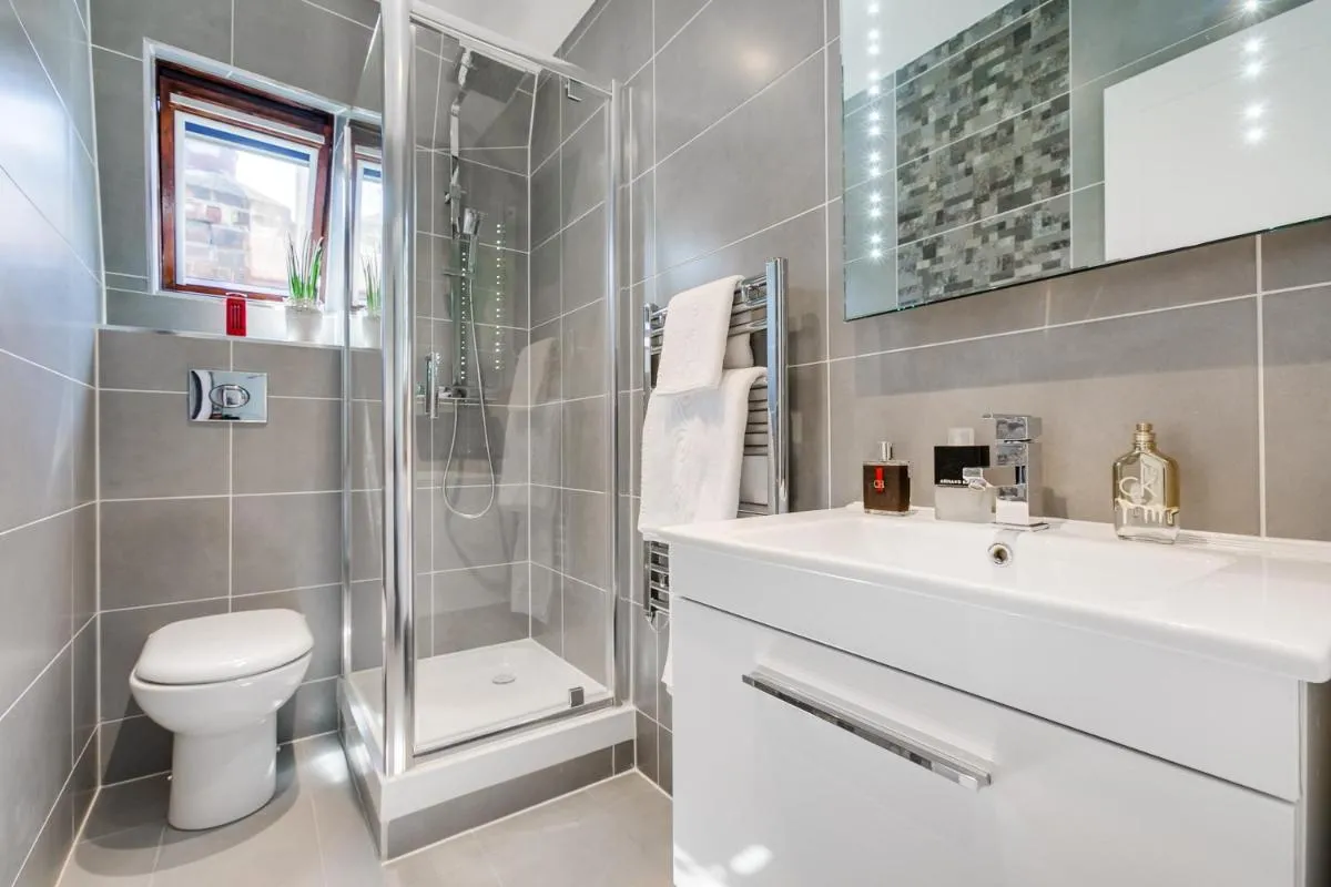 Image 3 of Notting Hill Residences
