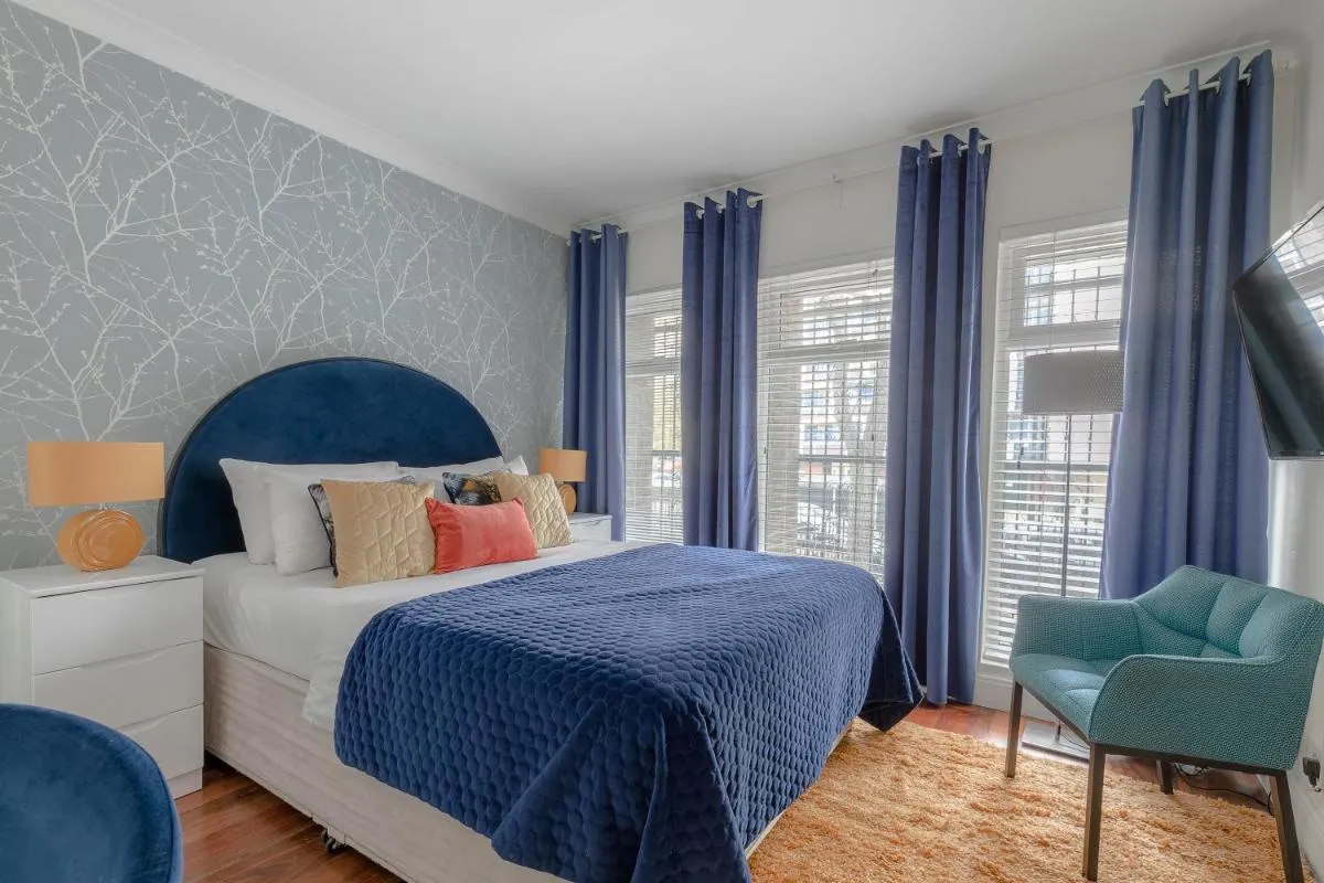 Image 4 of Notting Hill & Hyde Park EXCLUSIVE WEST-END SERENE DESIGNER FAMILY HOME 5Bed4bath