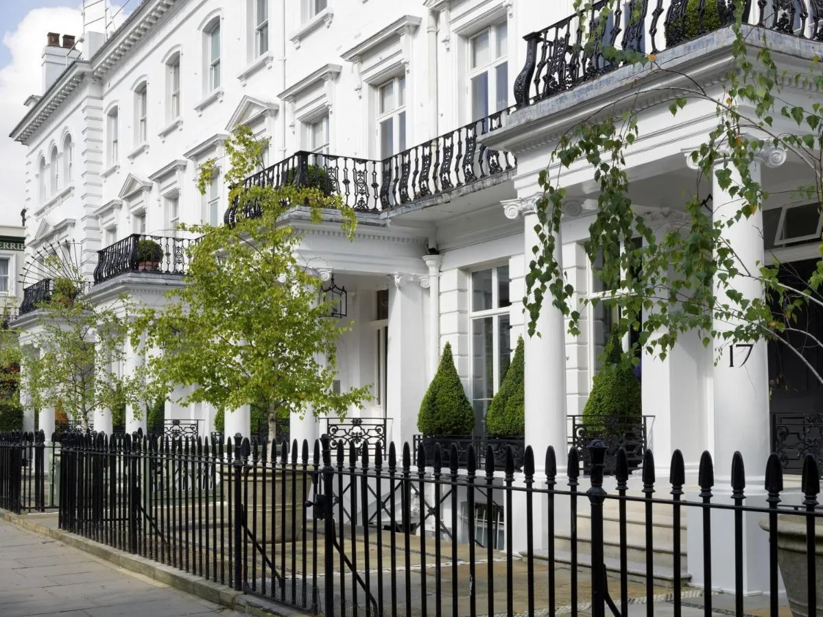 Image 3 of Number Sixteen, Firmdale Hotels