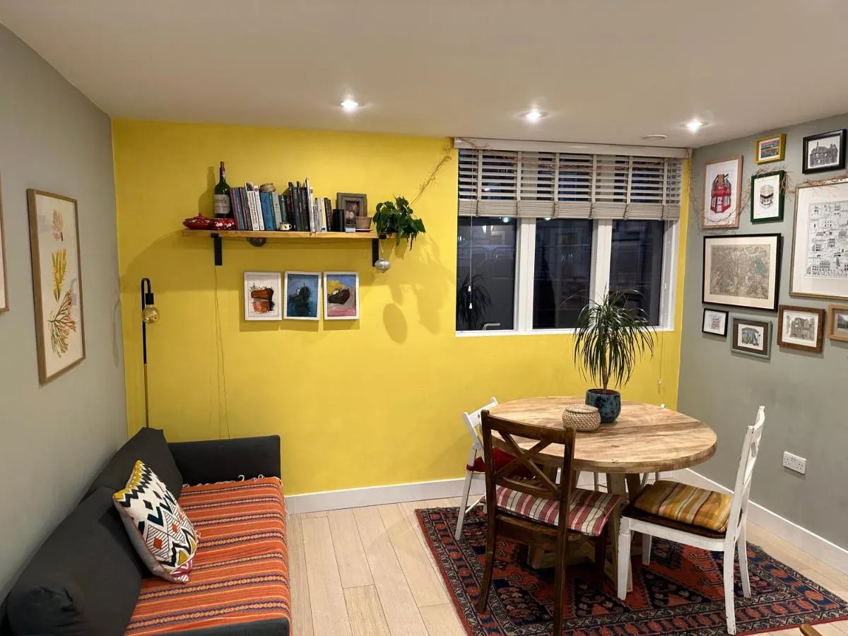 Image 4 of Nunhead Green Flat
