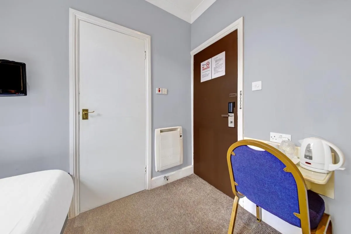 Image 3 of OYO Bostons Manor Hotel, Hanwell London